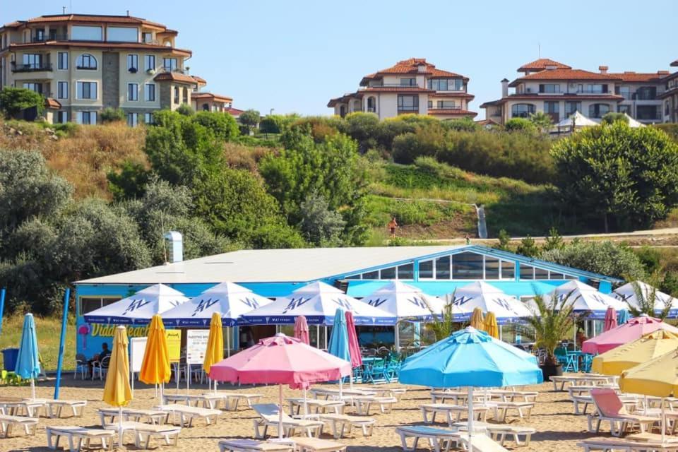 Atlantis Atmosphere Apartment Burgas Esterno foto